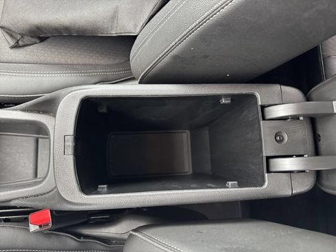 Used 2025 Buick Encore GX Preferred AWD/4WD image 41