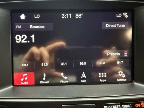 Used 2019 Ford Explorer XLT w/ Equipment Group 202A AWD/4WD image 16