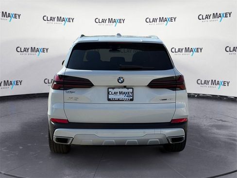 Used 2025 BMW X5 xDrive40i w/ Premium Package image 4
