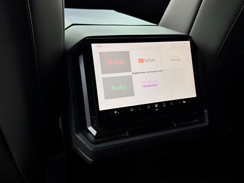 Used 2024 Tesla Cybertruck AWD Crew Cab image 22