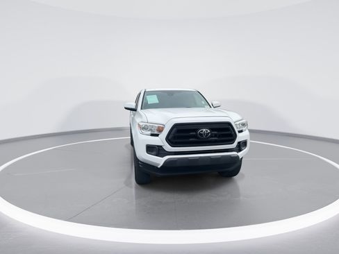 Used 2021 Toyota Tacoma SR AWD/4WD image 3