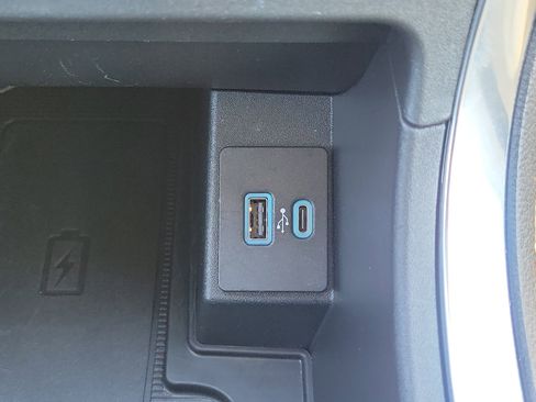 Used 2024 Ford Edge Titanium AWD/4WD image 30