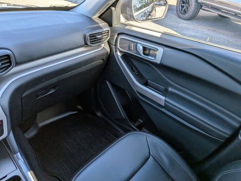 Certified 2023 Ford Explorer XLT w/ Equipment Group 202A image 20