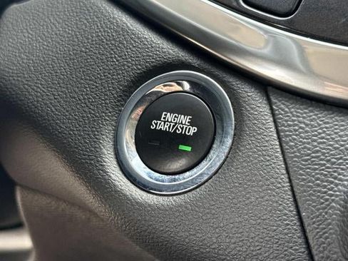 Used 2019 Chevrolet Impala LT FWD image 20