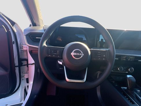 Used 2026 Nissan Kicks S FWD image 11