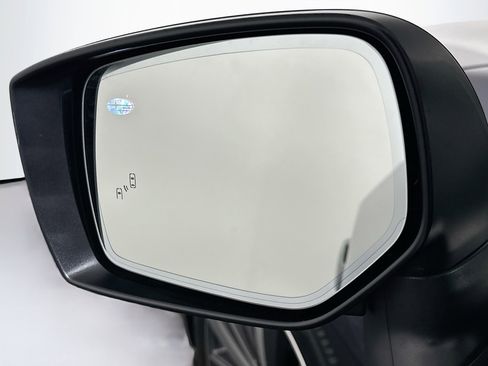 Used 2016 Subaru Legacy 3.6R Limited image 16