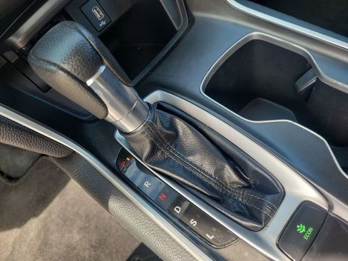 Used 2018 Honda Accord LX image 27