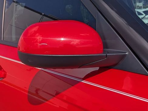 Used 2025 Kia Soul LX w/ LX Technology Package FWD image 10