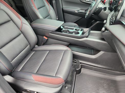 Used 2026 Chevrolet Equinox RS w/ Convenience Package III FWD image 15