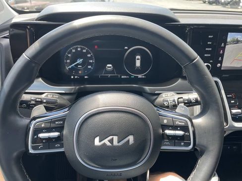 Used 2023 Kia Sorento SX AWD/4WD image 30