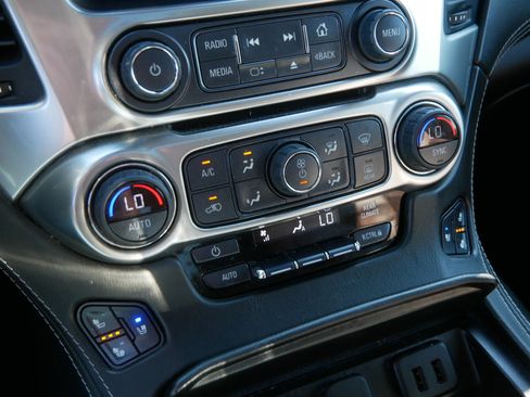 Used 2019 Chevrolet Tahoe Premier w/ Premier Plus Edition AWD/4WD image 37