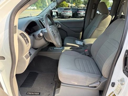 Used 2021 Nissan Frontier S RWD image 13