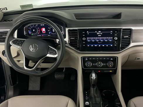 Used 2023 Volkswagen Atlas SE image 13