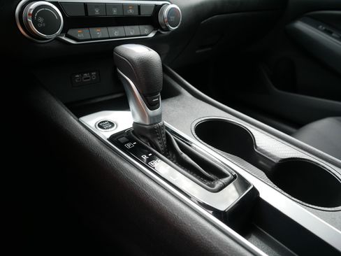 Certified 2025 Nissan Altima 2.5 S FWD image 24