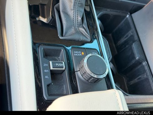 Used 2024 Toyota Sequoia Capstone image 31