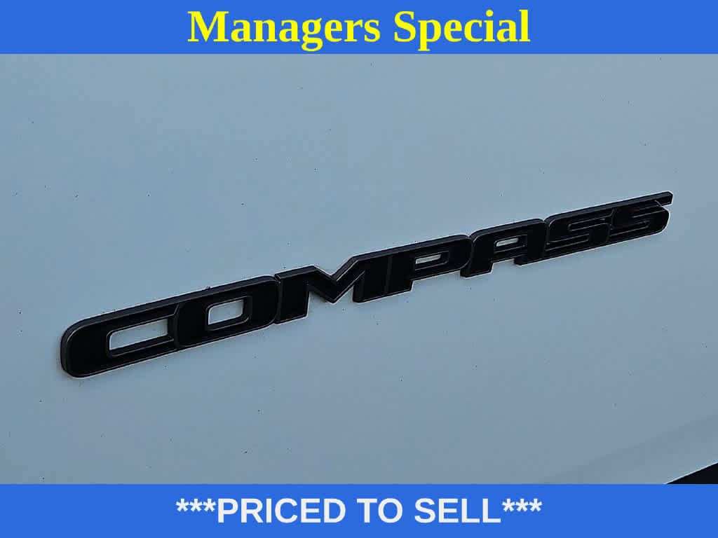 Used 2025 Jeep Compass Trailhawk AWD/4WD image 30
