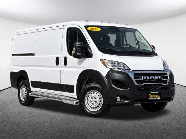 Used 2025 RAM ProMaster 2500 w/ U-Haul Equipment Group FWD image 2