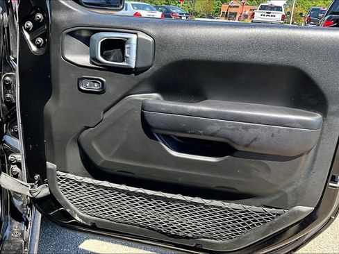 Used 2024 Jeep Gladiator Sport AWD/4WD image 24
