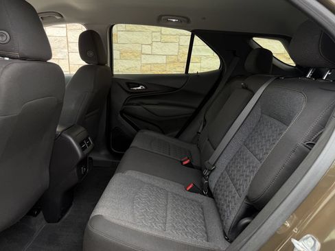 Used 2023 Chevrolet Equinox LT FWD image 26