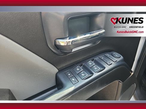 Used 2018 Chevrolet Silverado 1500 Custom w/ Custom Value Package AWD/4WD image 14