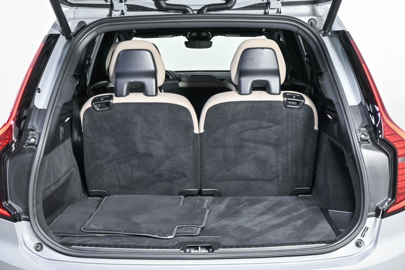 Certified 2026 Volvo XC90 B6 Plus AWD/4WD image 29