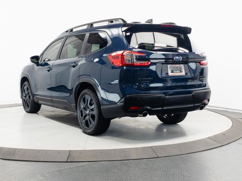 Used 2025 Subaru Ascent Onyx Edition AWD/4WD image 9