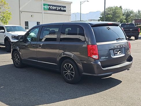 Used 2018 Dodge Grand Caravan SE image 5