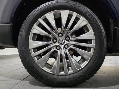 Used 2021 Toyota Venza Limited w/ Advanced Technology Package AWD/4WD image 24