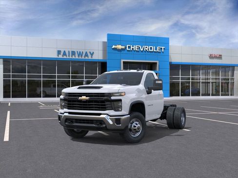 New 2026 Chevrolet Silverado 3500 W/T w/ WT Convenience Package image 8