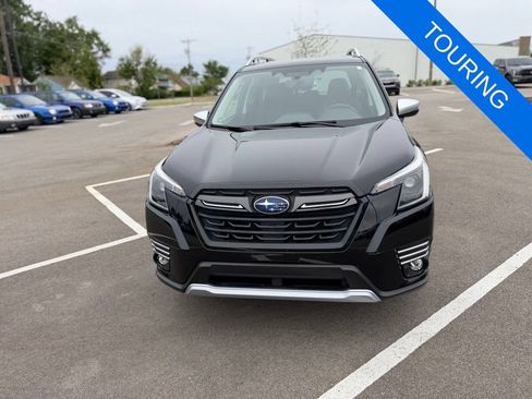 Used 2022 Subaru Forester Touring AWD/4WD image 5