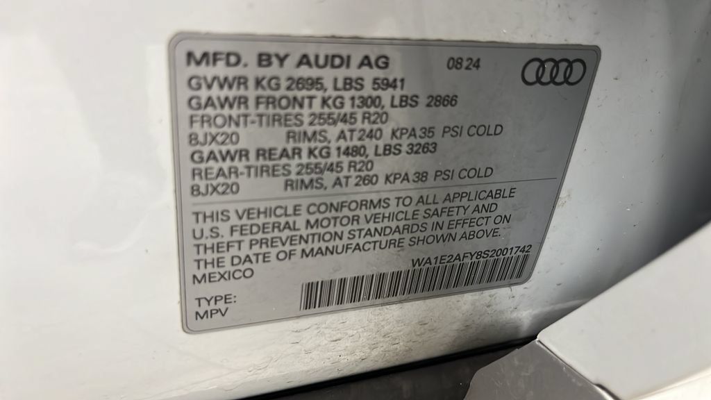Used 2025 Audi Q5 e Premium Plus w/ Premium Plus Package AWD/4WD image 29