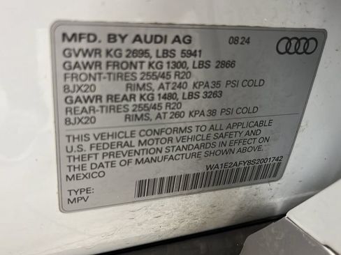 Used 2025 Audi Q5 e Premium Plus w/ Premium Plus Package AWD/4WD image 29