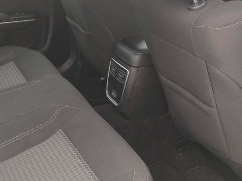 Used 2023 Dodge Charger SXT RWD image 18