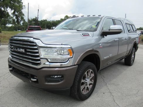 Used 2021 RAM 2500 Limited AWD/4WD image 3