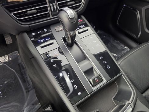 Used 2023 Porsche Macan GTS image 27