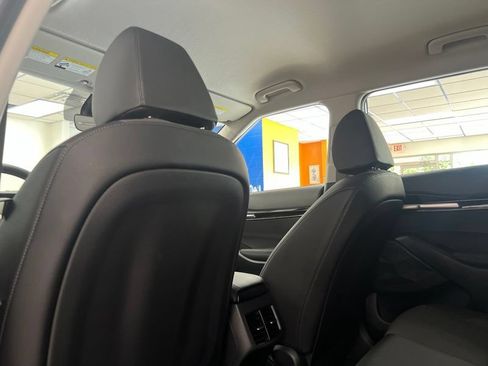 Certified 2025 Kia Seltos S FWD image 17