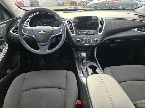 Used 2023 Chevrolet Malibu LT FWD image 19
