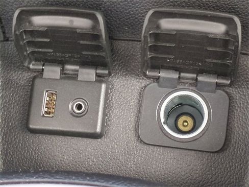 Used 2017 Chevrolet Cruze LS image 25