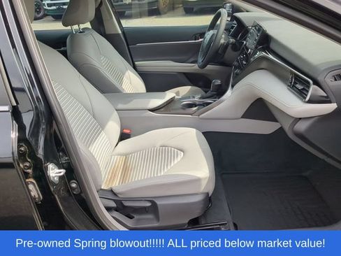 Used 2022 Toyota Camry SE w/ Convenience Package FWD image 46
