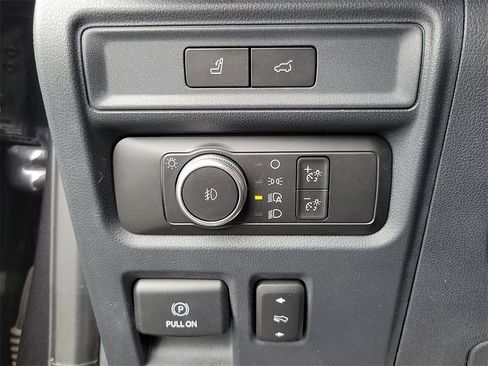 Used 2022 Ford Expedition Max Limited image 15