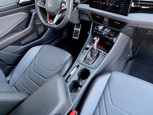 Used 2025 Volkswagen Jetta GLI Autobahn FWD image 38