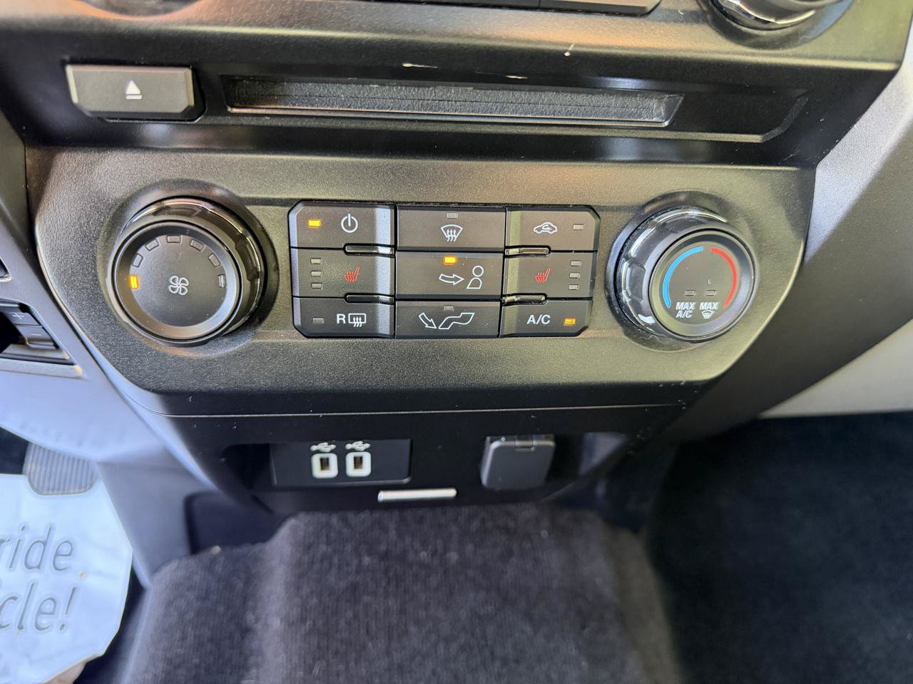 Used 2016 Ford F150 XLT w/ Equipment Group 302A Luxury AWD/4WD image 25