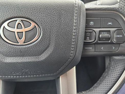 Certified 2025 Toyota Tacoma Trailhunter image 27