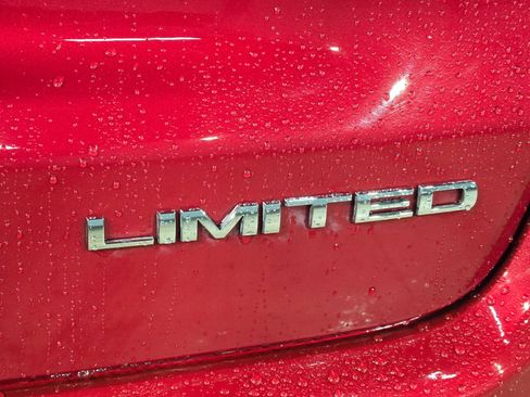 Used 2025 Jeep Compass Limited AWD/4WD image 37