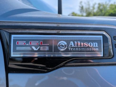 Used 2024 GMC Sierra 2500 AT4 w/ Technology Package AWD/4WD image 10