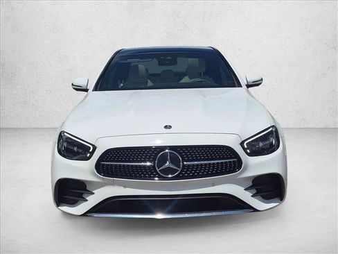 Used 2023 Mercedes-Benz E 450 4MATIC Sedan image 2
