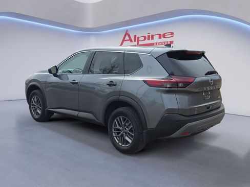Used 2023 Nissan Rogue S image 3