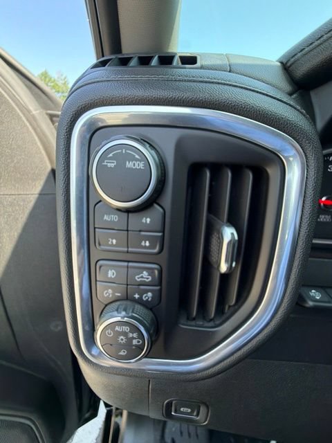 Used 2020 Chevrolet Silverado 2500 LTZ w/ LTZ Premium Package AWD/4WD image 24