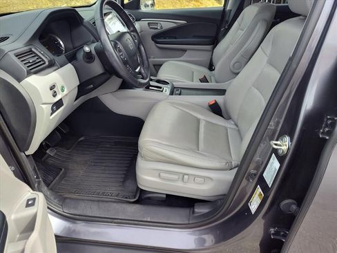 Used 2019 Honda Ridgeline RTL-T image 10