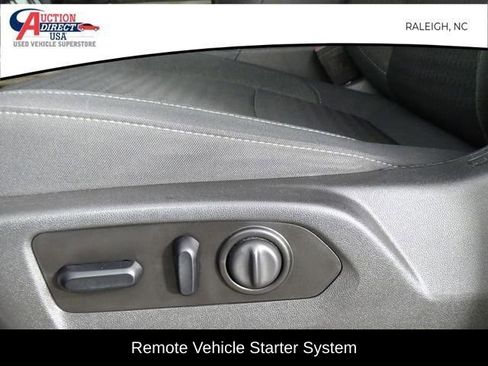 Used 2021 Chevrolet Silverado 1500 LT Trail Boss w/ Bed Protection Package image 23